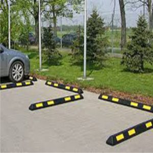 جداکننده پارکینگ لاستیکی با استوانه و پیچ